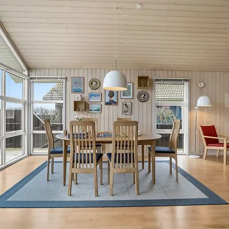 Nomi - 100m From The Sea By Interhome Feriehus