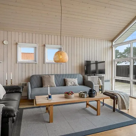 Nomi - 100m From The Sea By Interhome Feriehus